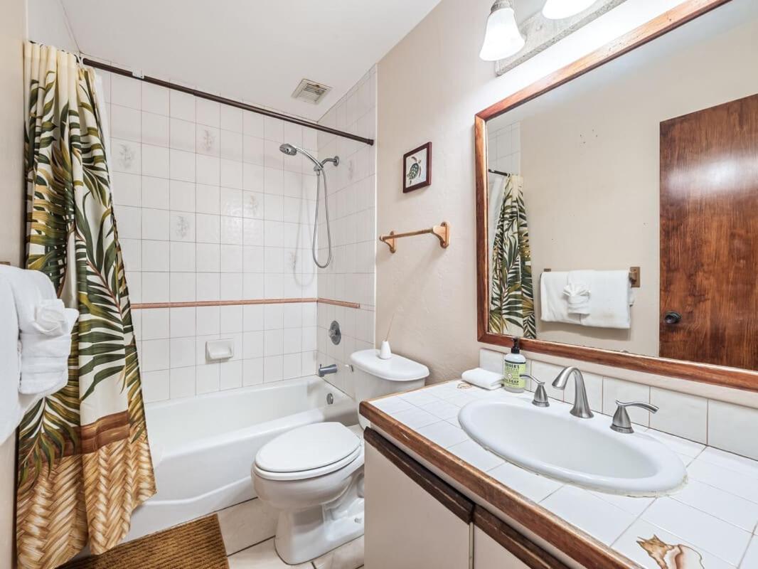 Oceanfront 1 Bedroom 2 Bathroom With Large Lanai - Kona Bali Kai 218 Кайлуа Кона Екстериор снимка
