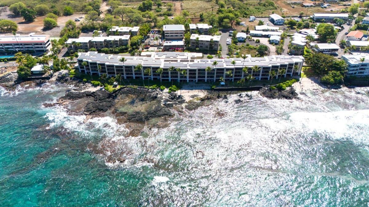 Oceanfront 1 Bedroom 2 Bathroom With Large Lanai - Kona Bali Kai 218 Кайлуа Кона Екстериор снимка