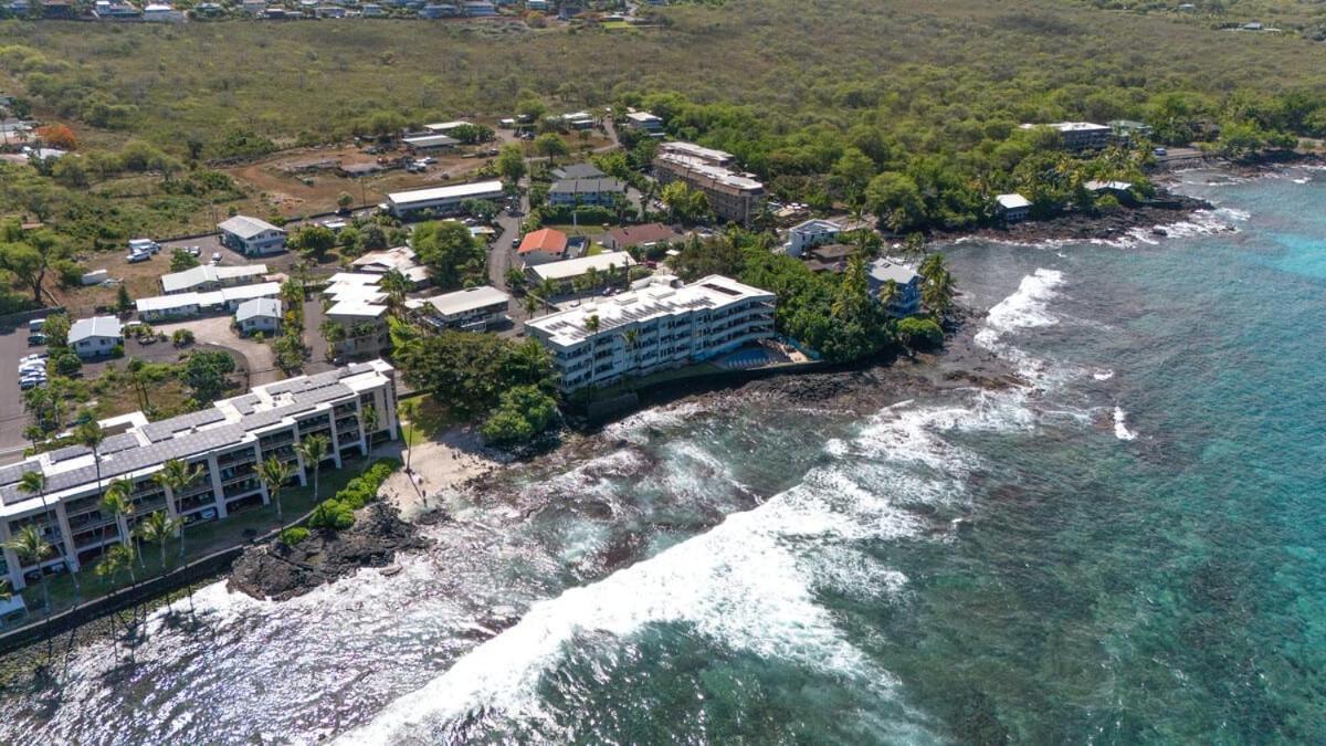 Oceanfront 1 Bedroom 2 Bathroom With Large Lanai - Kona Bali Kai 218 Кайлуа Кона Екстериор снимка
